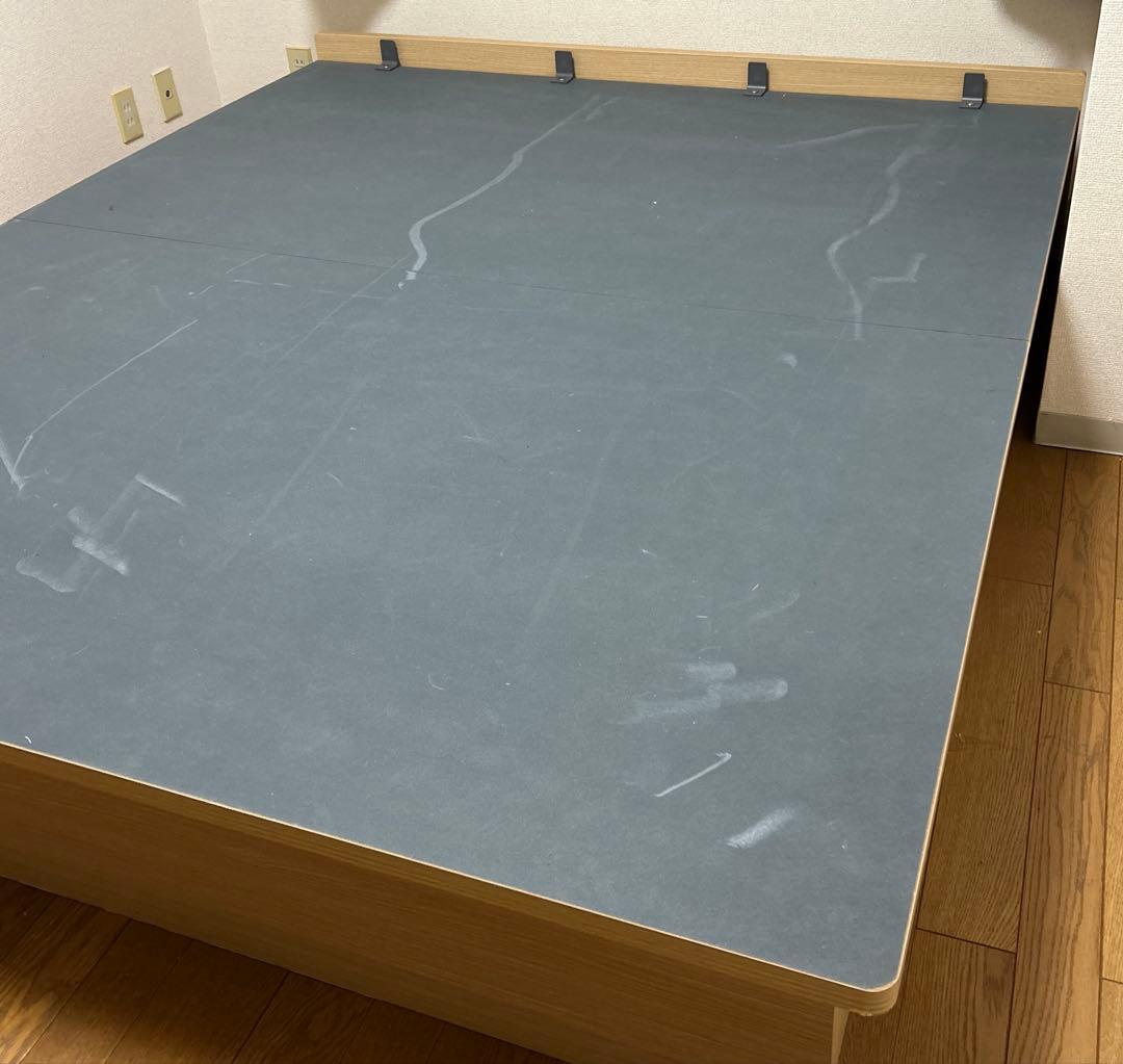 【送料込】クイーンサイズ ベッドフレーム 収納付き 油圧跳ね上げ式 木製