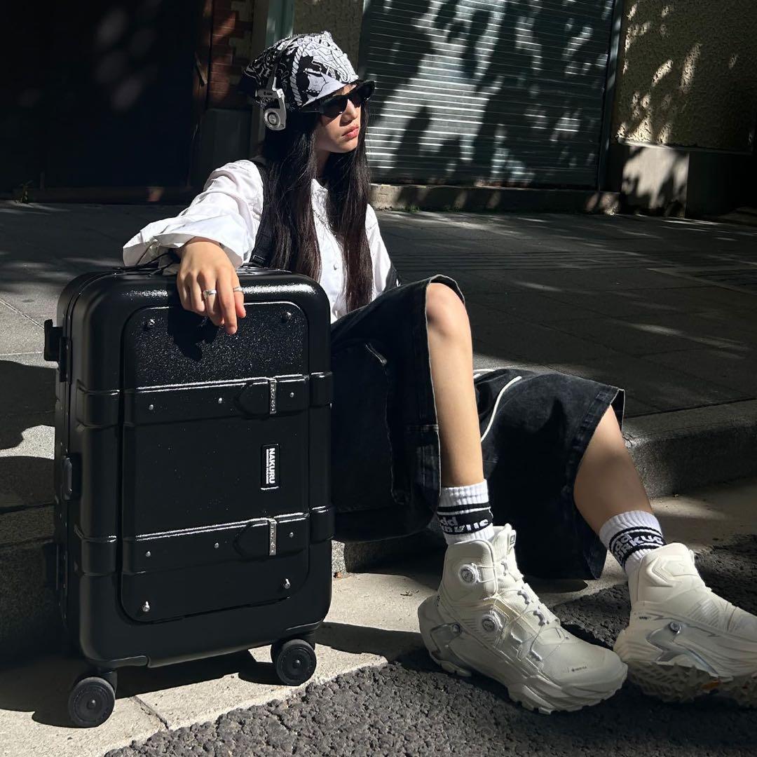 NAKURU 20インチ フロントオープン キャリーケース ブラック