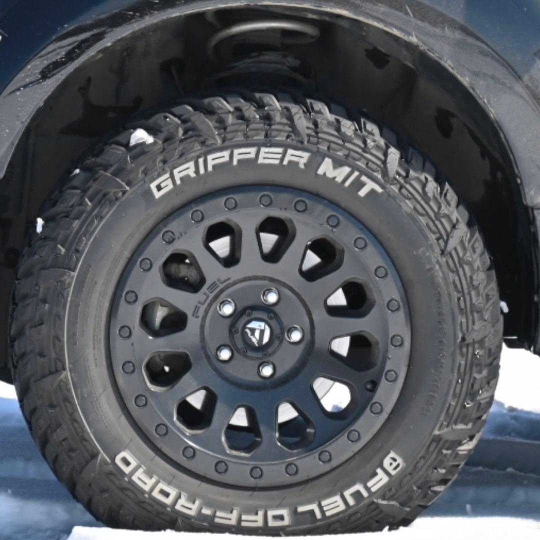 オフロードタイヤ　235/70R16 デリカ　MTタイヤ