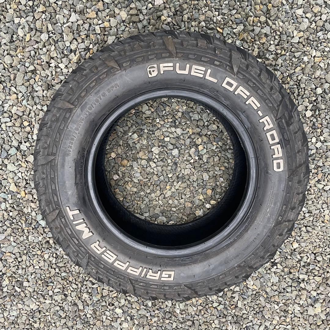 オフロードタイヤ　235/70R16 デリカ　MTタイヤ