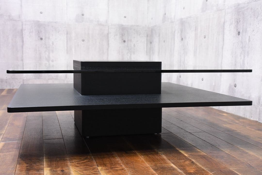 EJK47 アルモニア Corte ガラスセンターテーブル オーク材ブラック