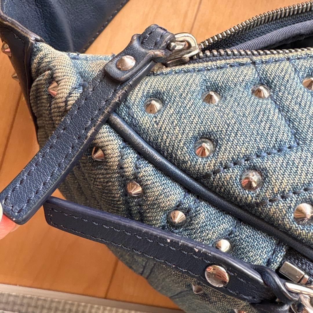 MCMのデニムコレクション スタッズ キルティング ボディバッグ　ウエストバッグ