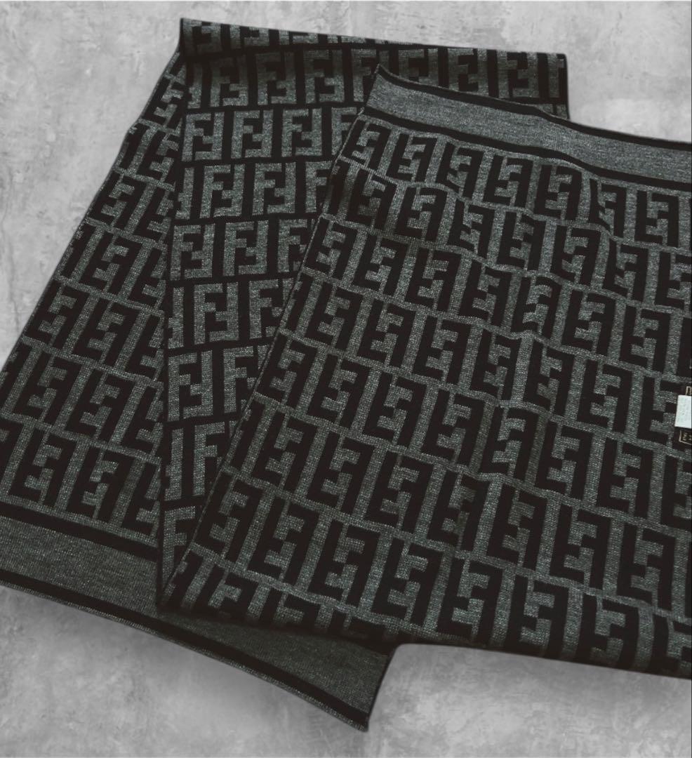 フェンディ　FENDI マフラー　FFロゴ　グレー×ブラック