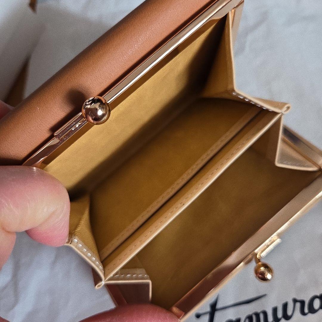 キタムラ　二つ折り財布　キャメル