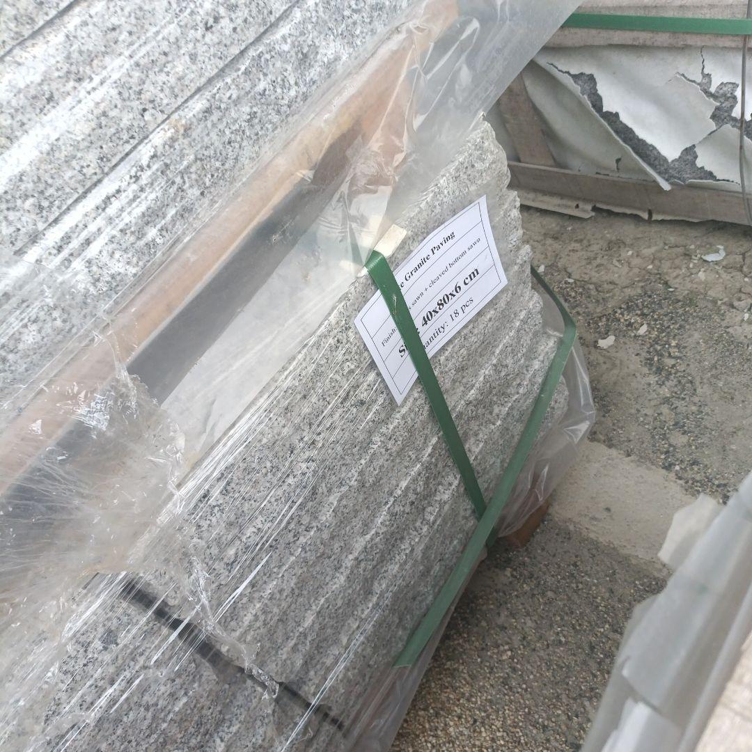 ベトナム産白敷石五面のみぎり仕上げ 一箱400✕800✕60ミリ36枚セット