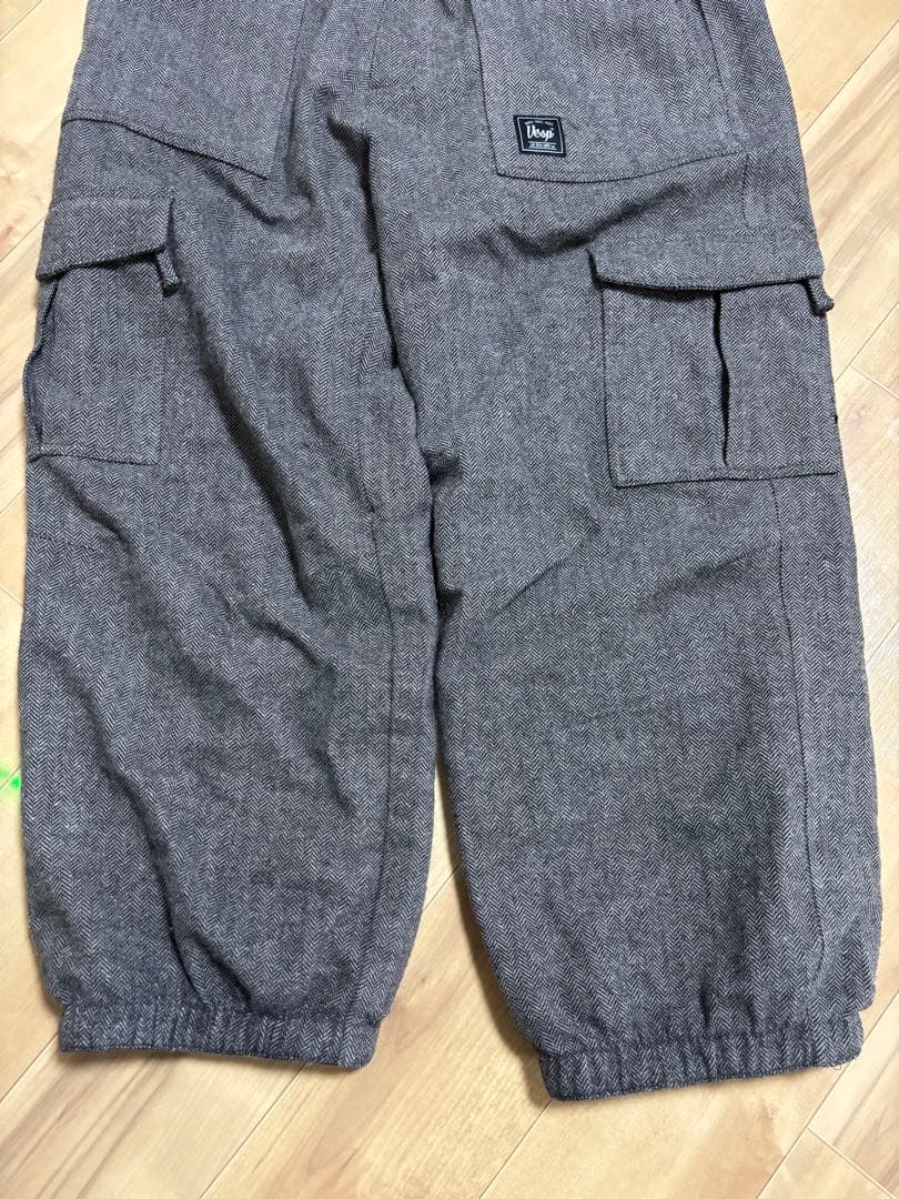 M*o様 VESP スノーボードウェア ジャケット、パンツの上下セット