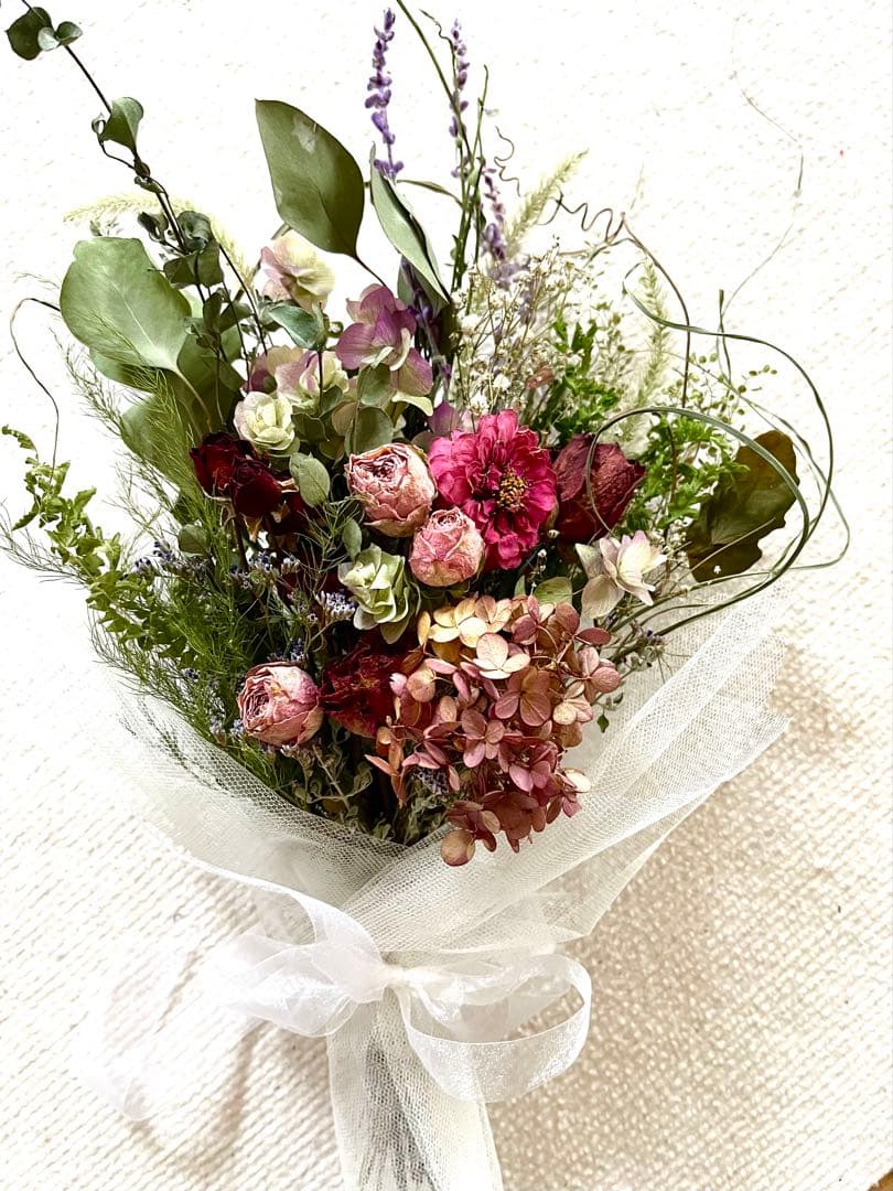 ピンクの薔薇の花束　ドライフラワースワッグ　プレゼントにも〜