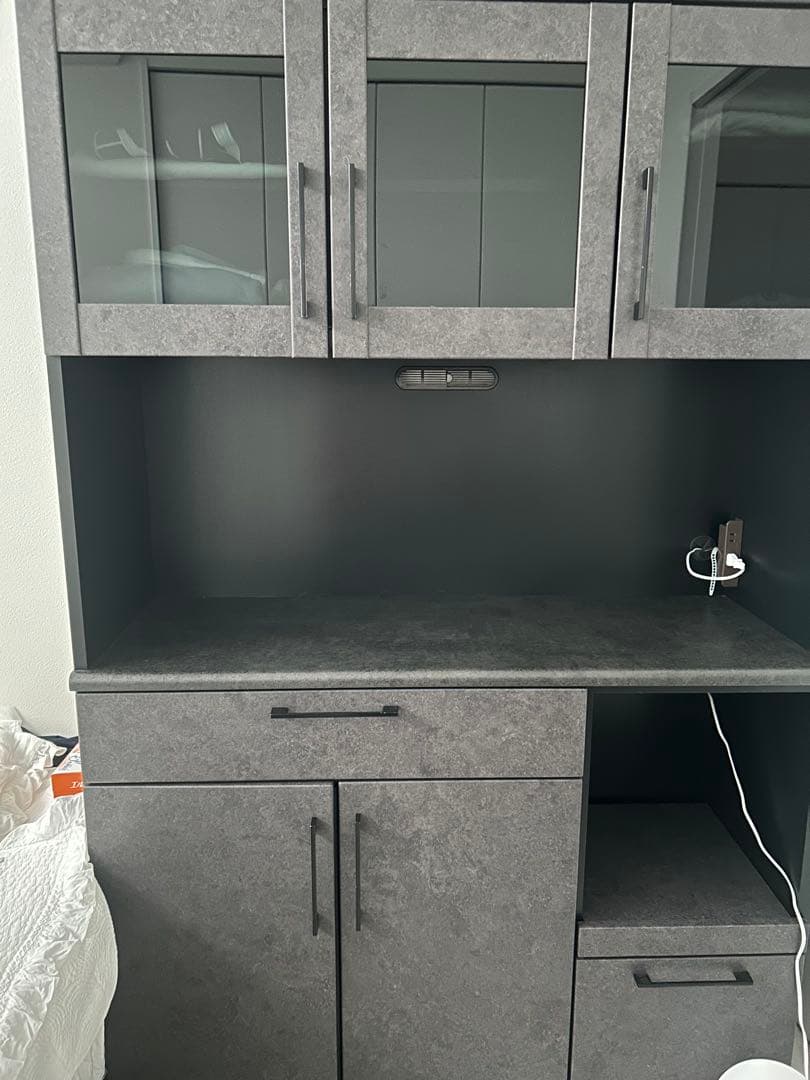ダークグレー キッチン収納キャビネットお値下げ致しました。お引き取り可能です。
