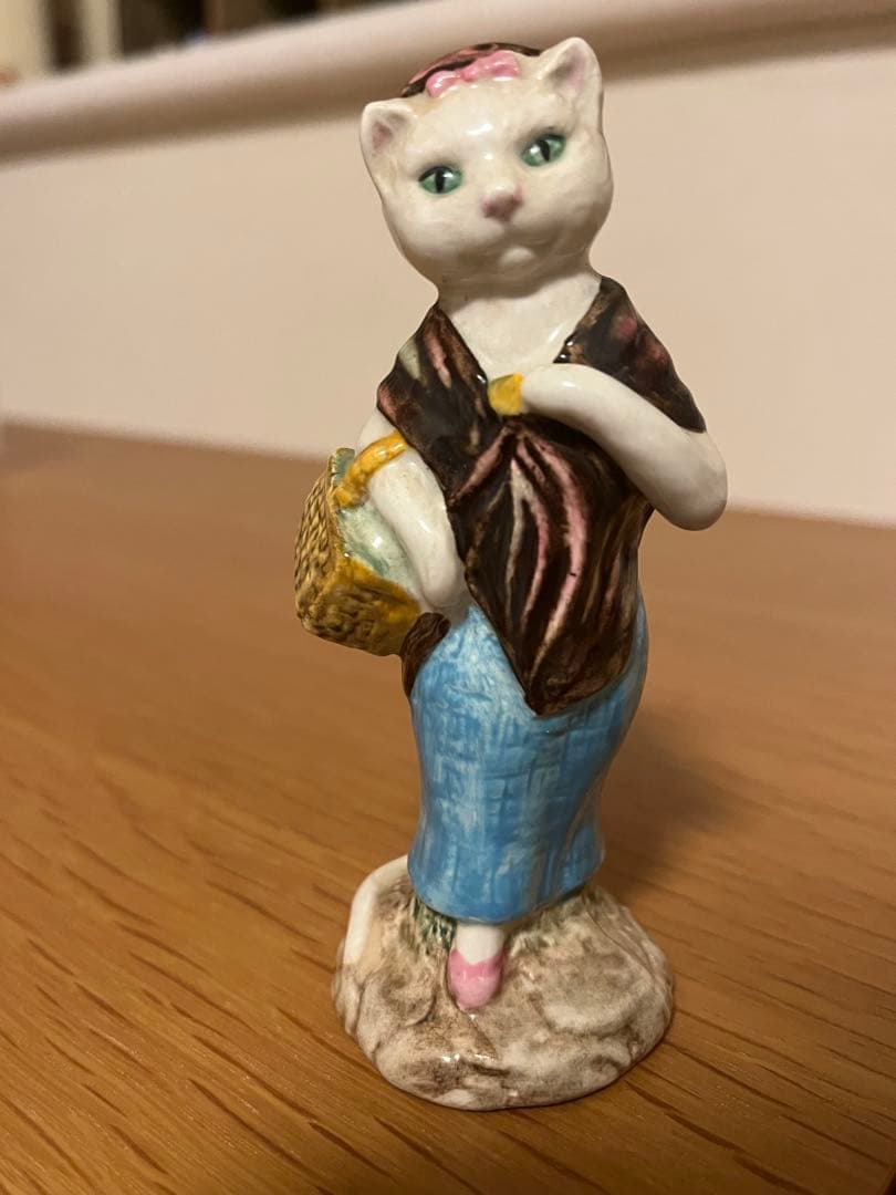 スーザン フィギュリン ピーターラビット 置物 ベスウィック ビアトリクスポター