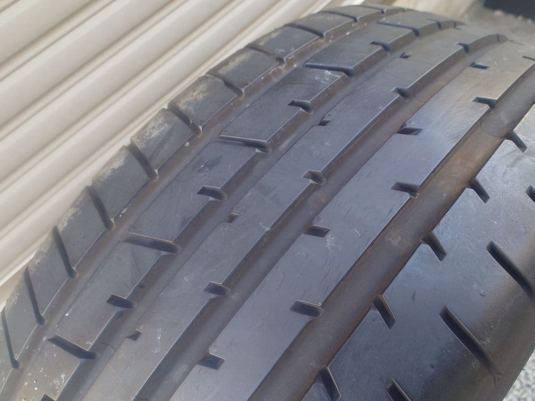 ハリアーRAV4エクストレイル国産トーヨー 225/55R19サマータイヤ 4本