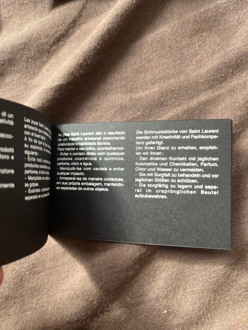 サンローラン ブレスレット モノグラム チャーム ブラス ゴールド　カサンドラ