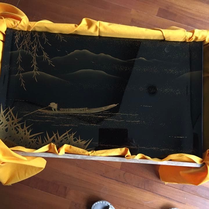 美品　輪島塗　二段卓　蒔絵山水曳船図