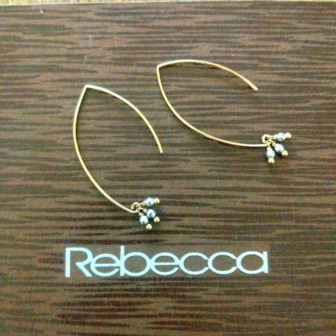 【極美品】Rebeccaフープピアス ダイヤモンド風装飾付き