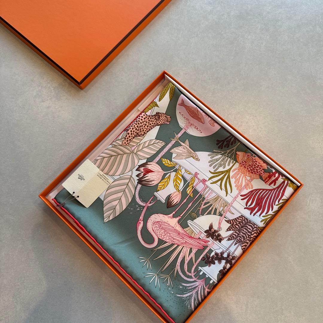 エルメス フラミンゴデザイン シルクスカーフ 90cm