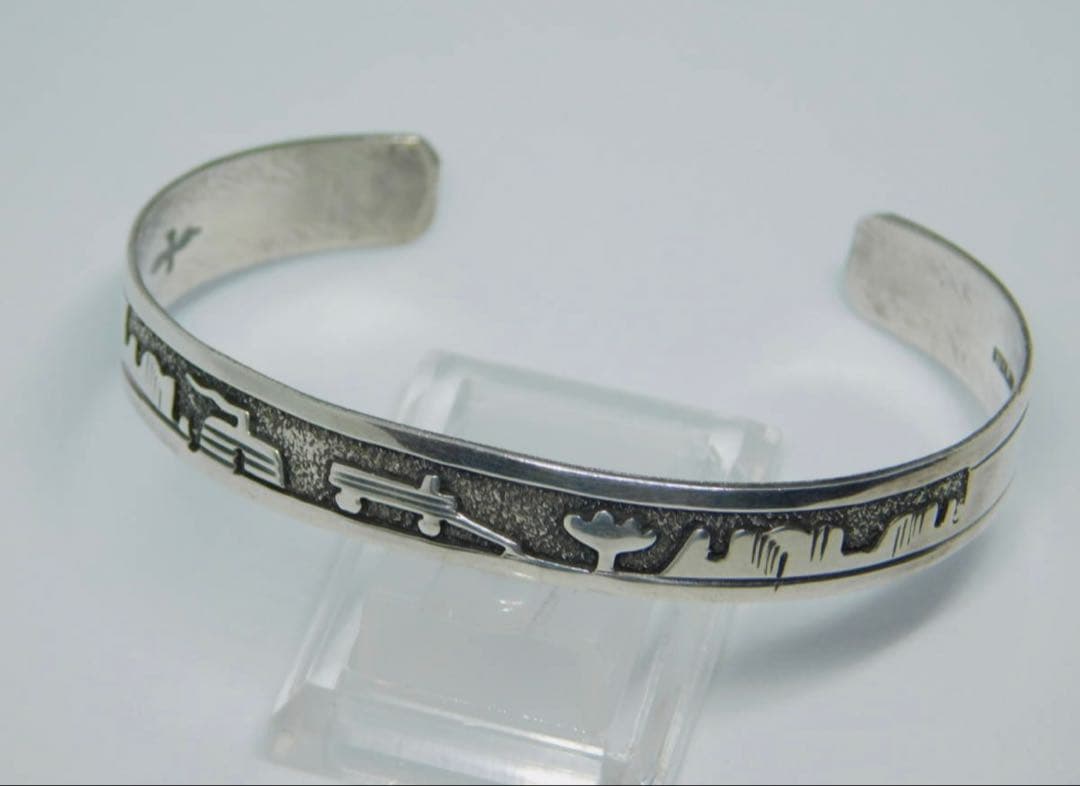ホピ族　ストーリーテラー　バングル　スターリングシルバー　Hopi