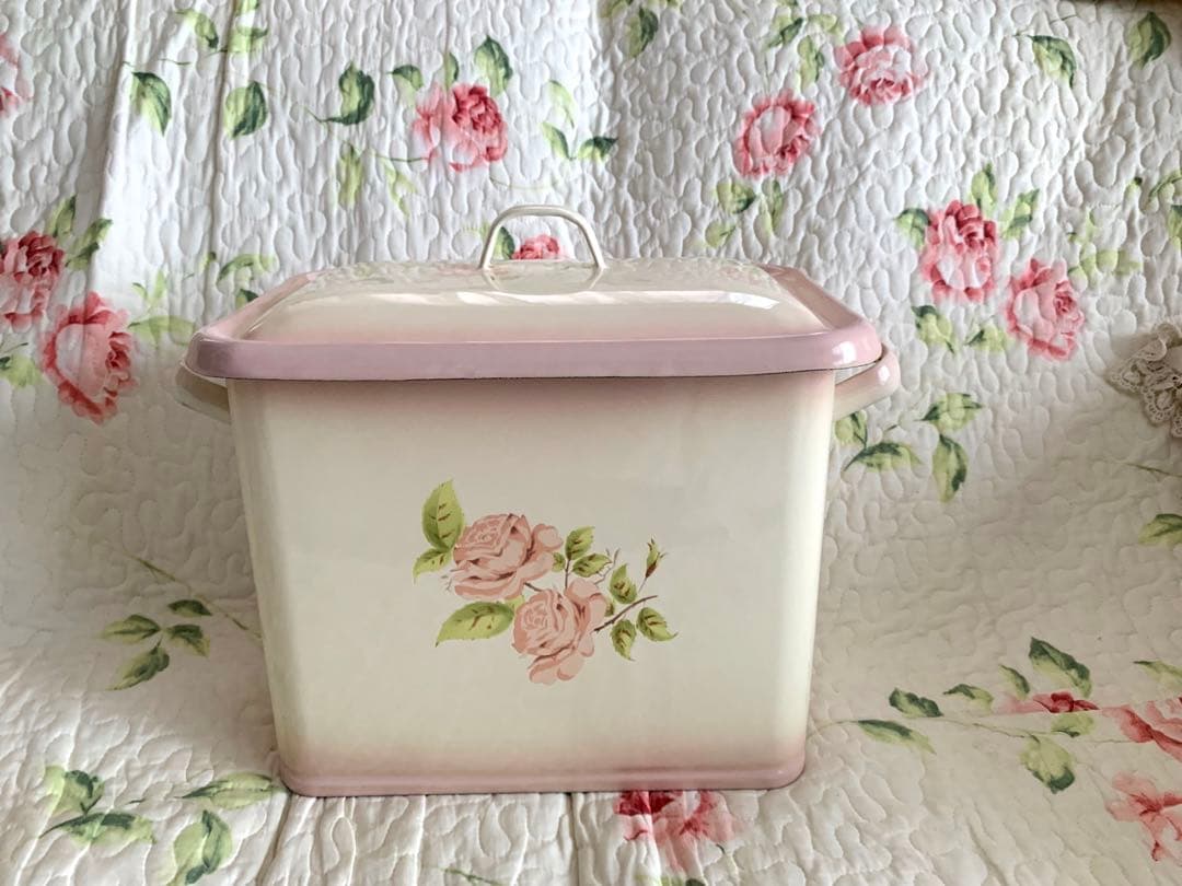 イマン ダイアナローズ　限定　ミニBOX缶