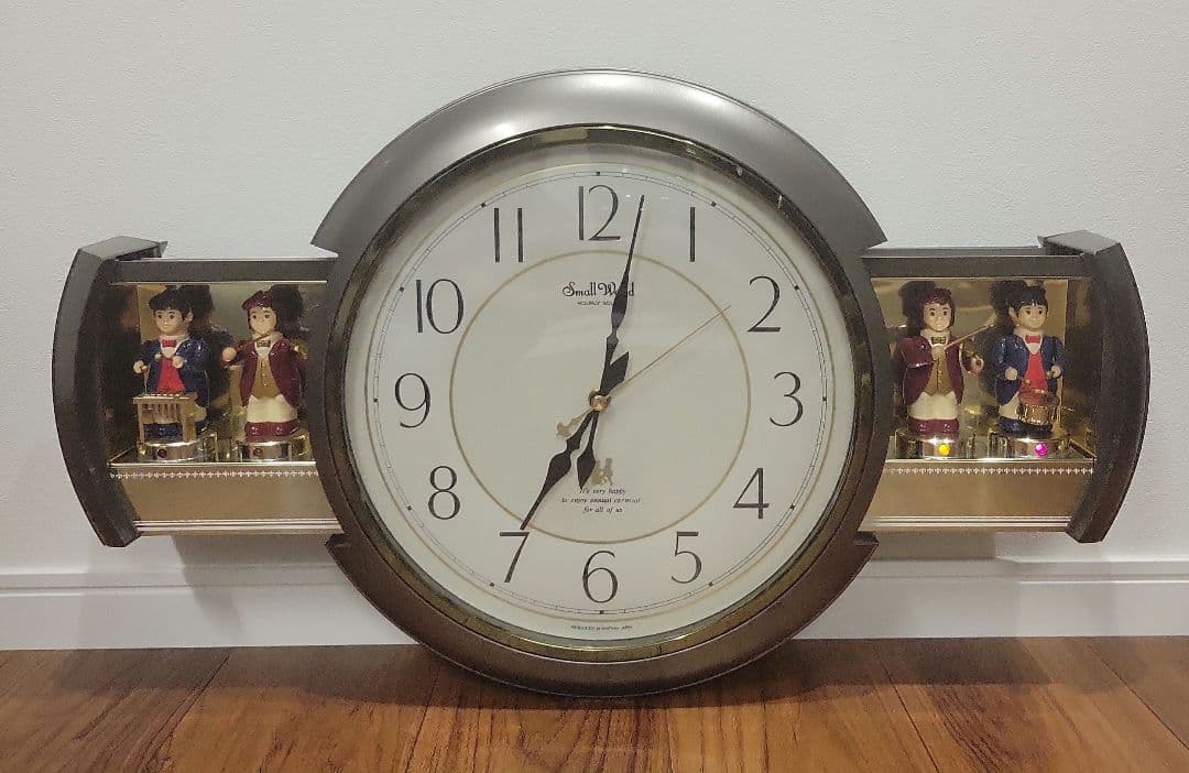 Small World スモールワールドからくり時計