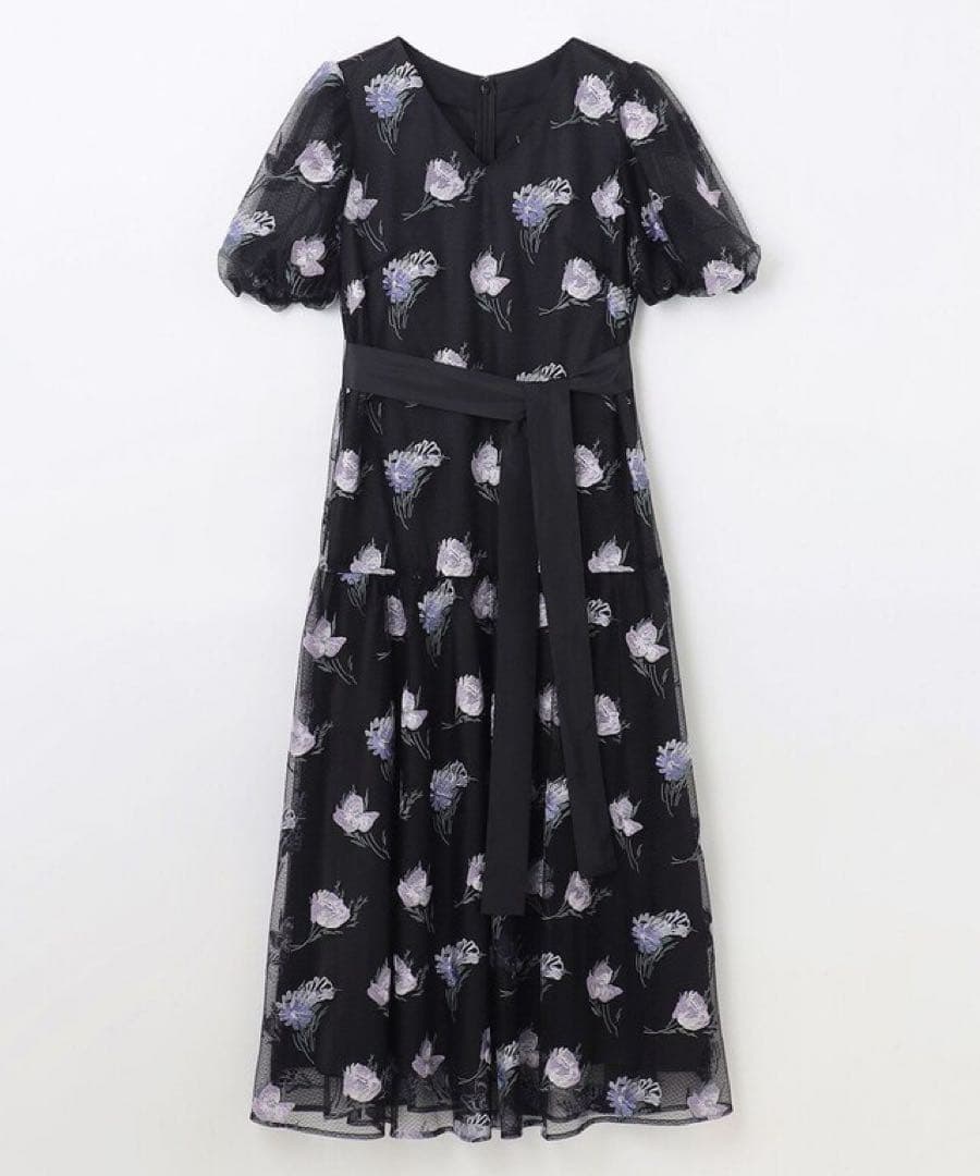 レトロフラワー刺繍ワンピース