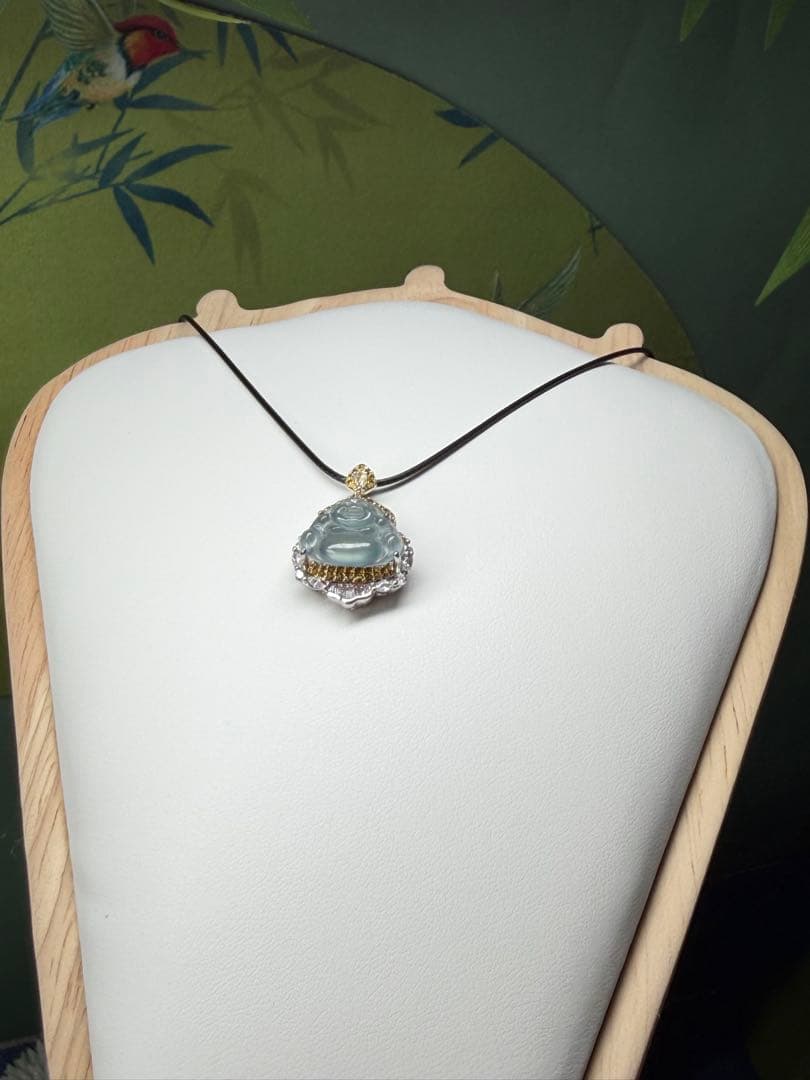 新入荷❣️天然A貨翡翠　縁起物、高氷種、豪華版仏公ネックレストップ