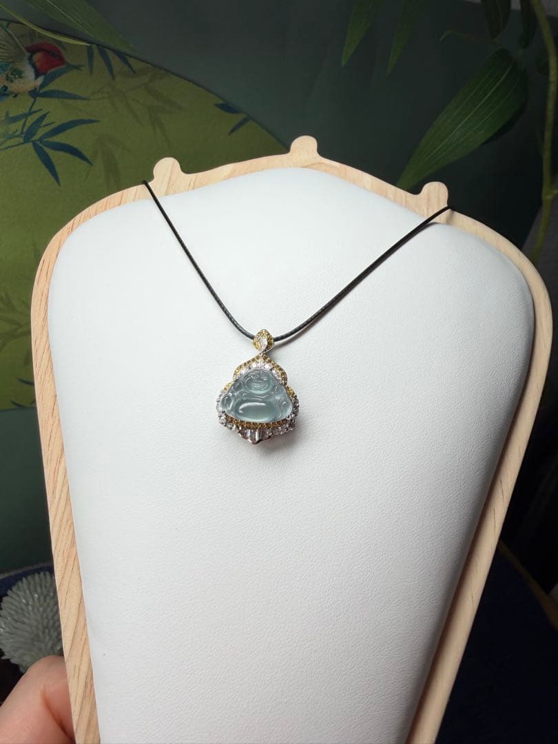 新入荷❣️天然A貨翡翠　縁起物、高氷種、豪華版仏公ネックレストップ