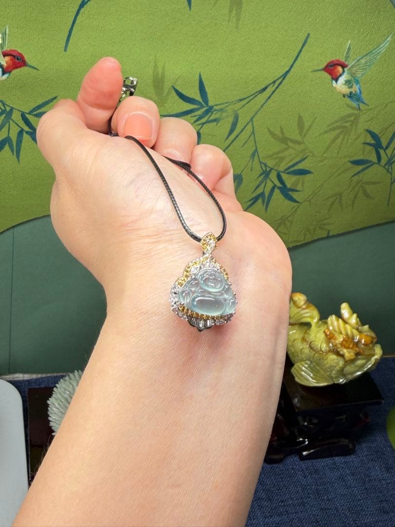 新入荷❣️天然A貨翡翠　縁起物、高氷種、豪華版仏公ネックレストップ
