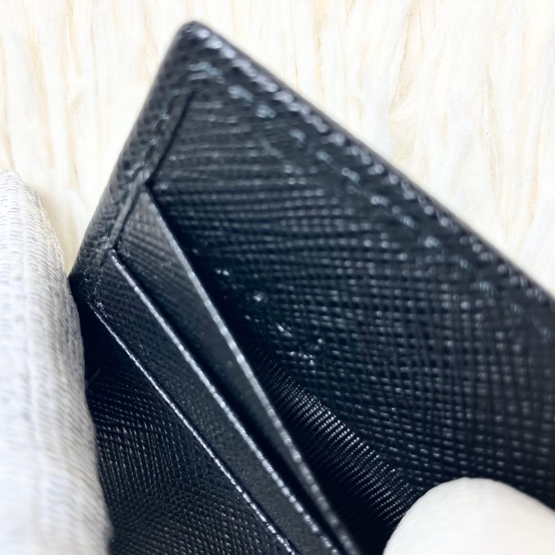 【新品同様】 プラダ マネークリップ サフィアーノ 三角ロゴ IC搭載