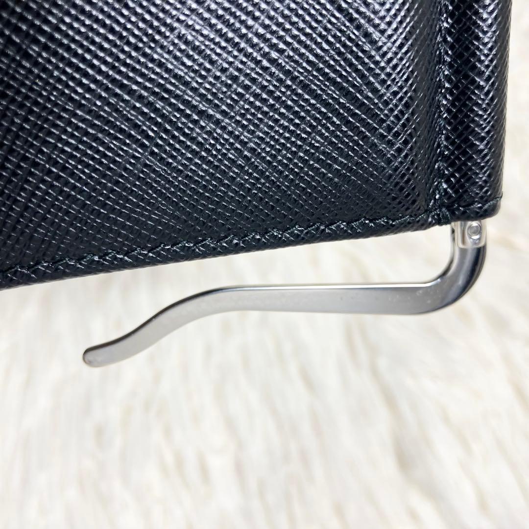 【新品同様】 プラダ マネークリップ サフィアーノ 三角ロゴ IC搭載