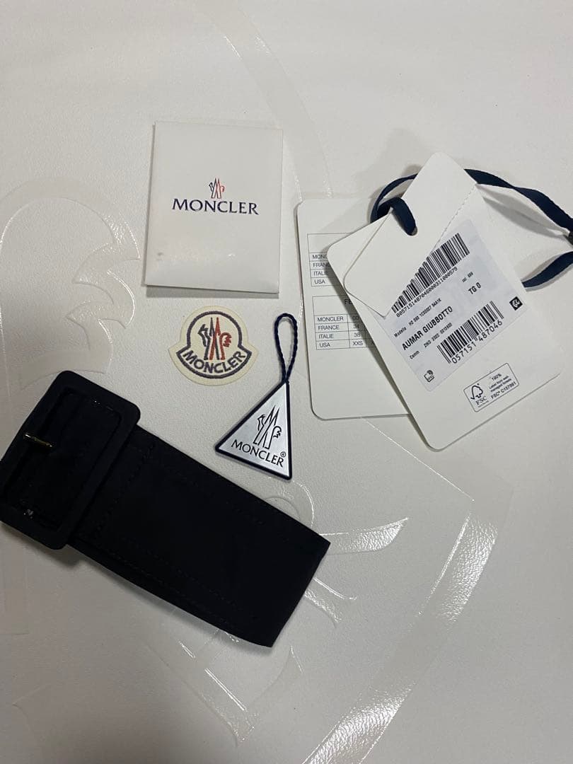 モンクレール　ダウントレンチコート フード付き　黒