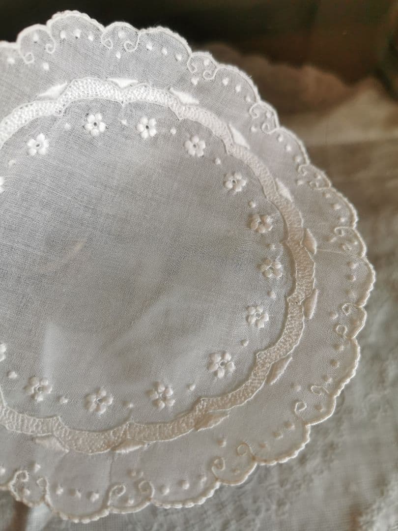 アンティーク マディラ刺繍レース 桜草 オーガンジー ダブルスカラップドイリー