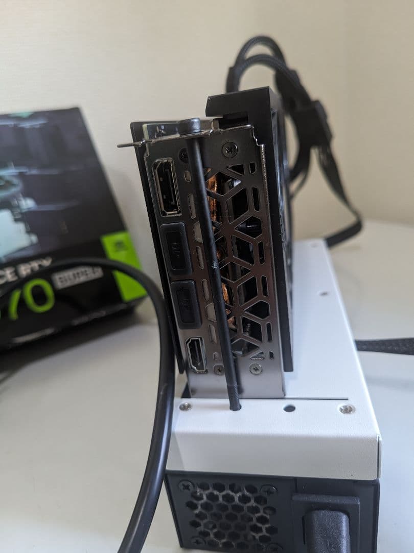 ​玄人志向RTX4070 SUPER+eGPUドック(Oculink) セット