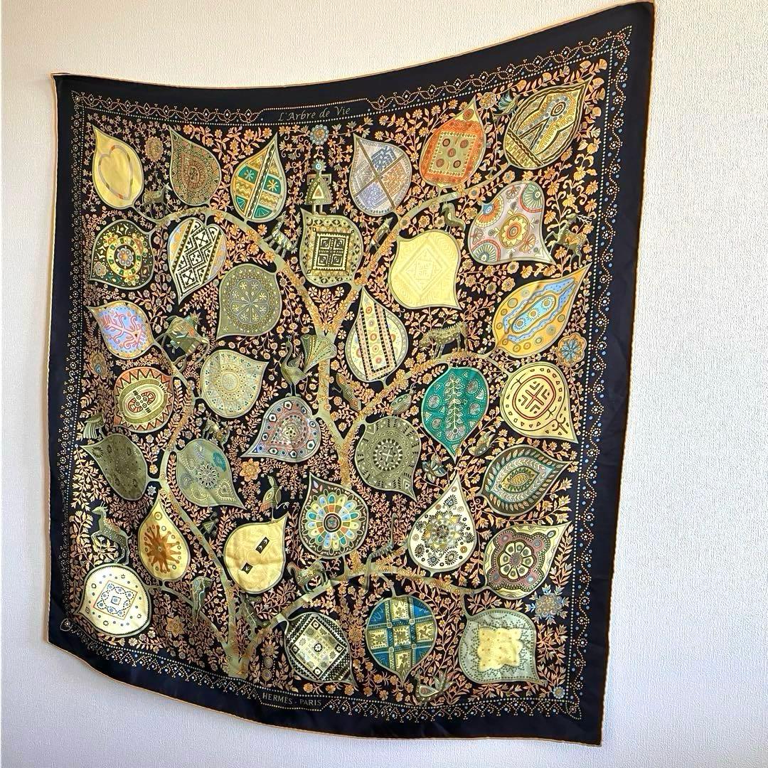 美品　エルメス　HERMES スカーフ　90 カレ生命の木　 シルク　フランス