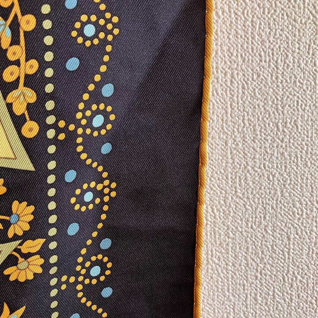 美品　エルメス　HERMES スカーフ　90 カレ生命の木　 シルク　フランス