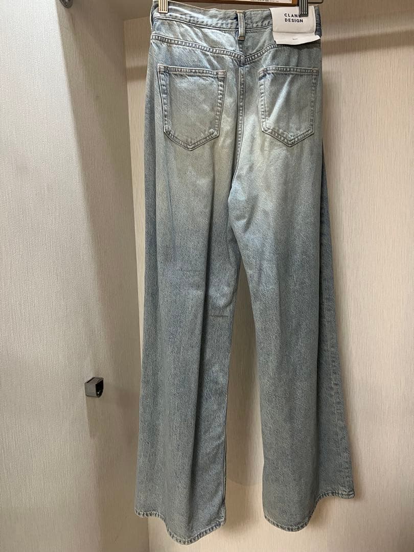 RAINBOW 様　　clane suzu デニム とノベルティ白のセット未使用