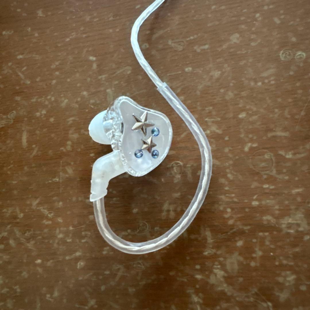 illit 3rd Mini Album magic bomb イヤフォン付