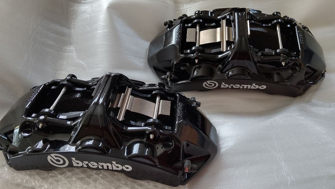 HAPPY 【未使用】ブレンボ 6ポットブレーキキャリパー