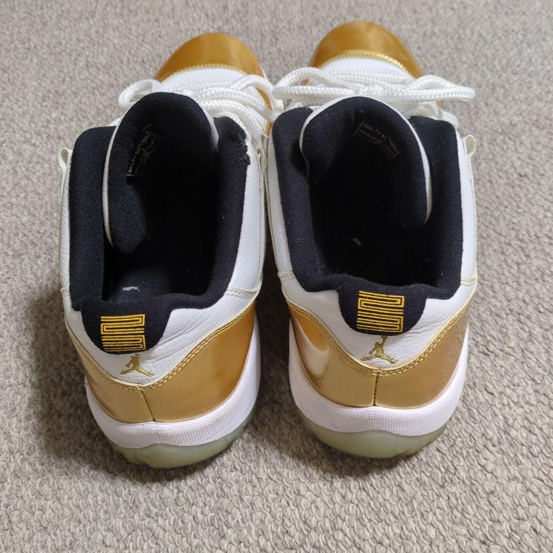 エアジョーダン 11 レトロLOW ローカット シューズ ホワイト/ゴールド