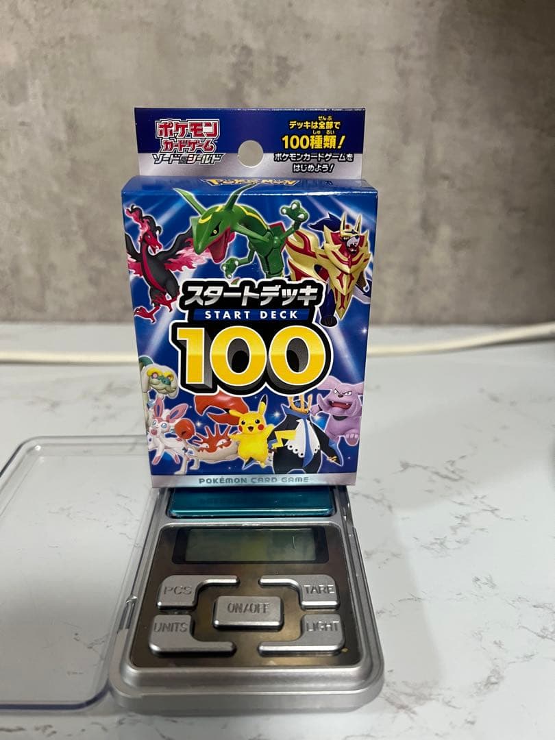 新品未開封テープ付き‼️美品　ポケモンカードゲーム スタートデッキ100