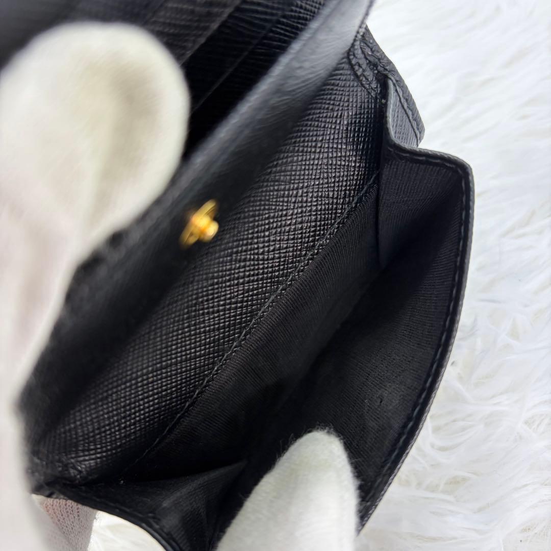 美品✨ プラダ 折り財布 シャイン サフィアーノ レザー オールブラック