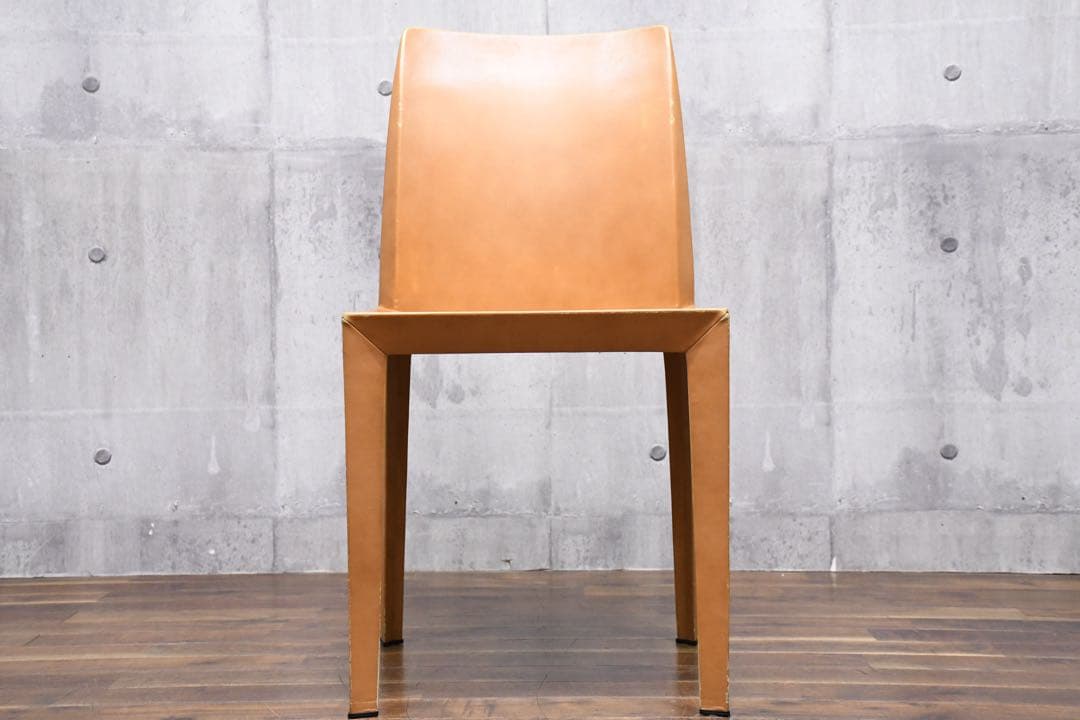 EEK124 イタリア製 ポルトローナフラウ ローラ ダイニングチェア レザー