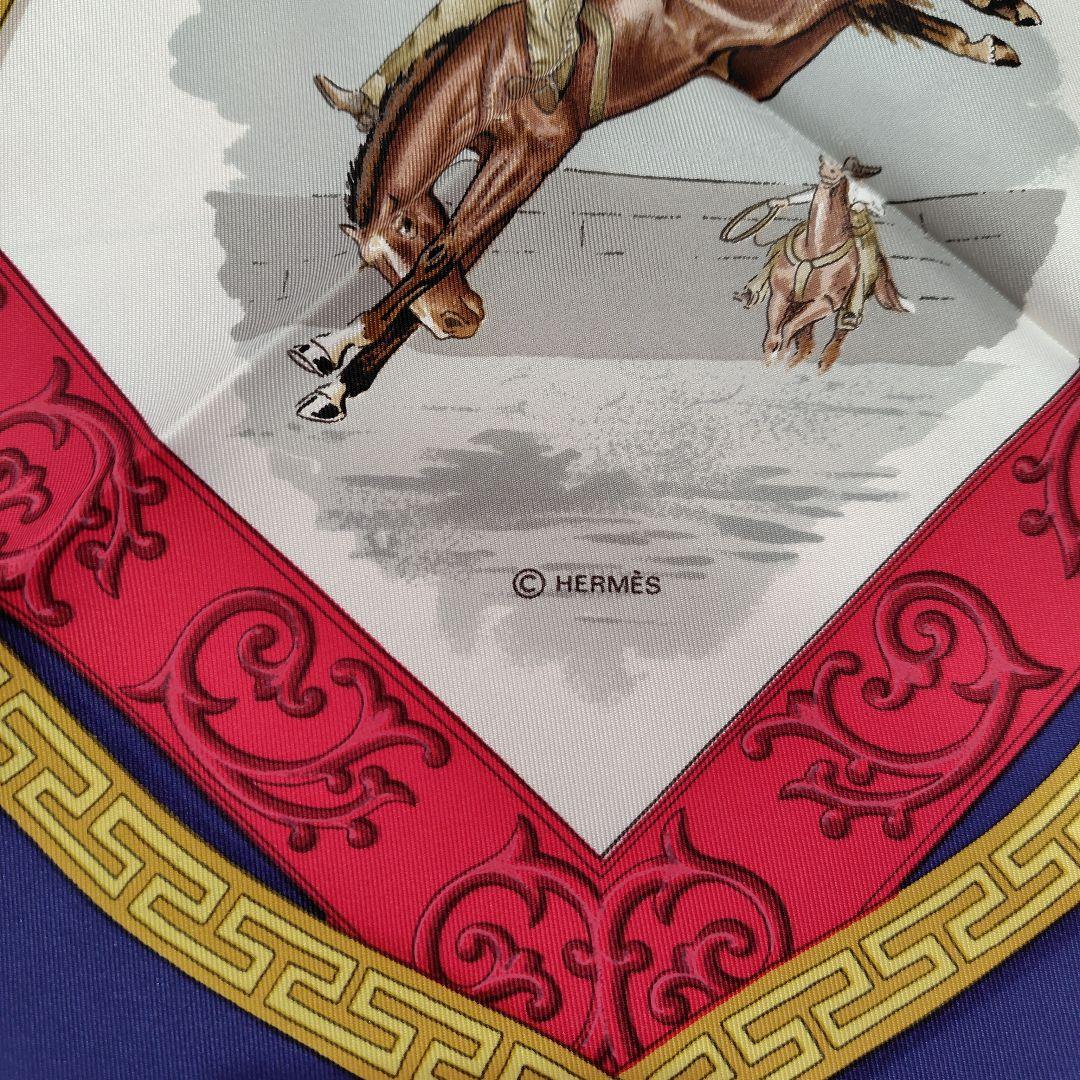 りんごです。HERMES シルクスカーフ 馬とロープデザイン