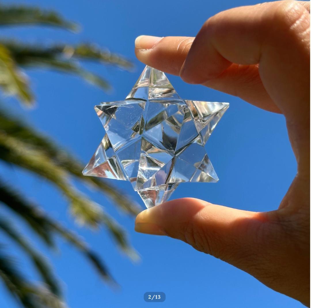 ガネーシュヒマール産【水晶】アステロイド マカバ スター 中 最高品質