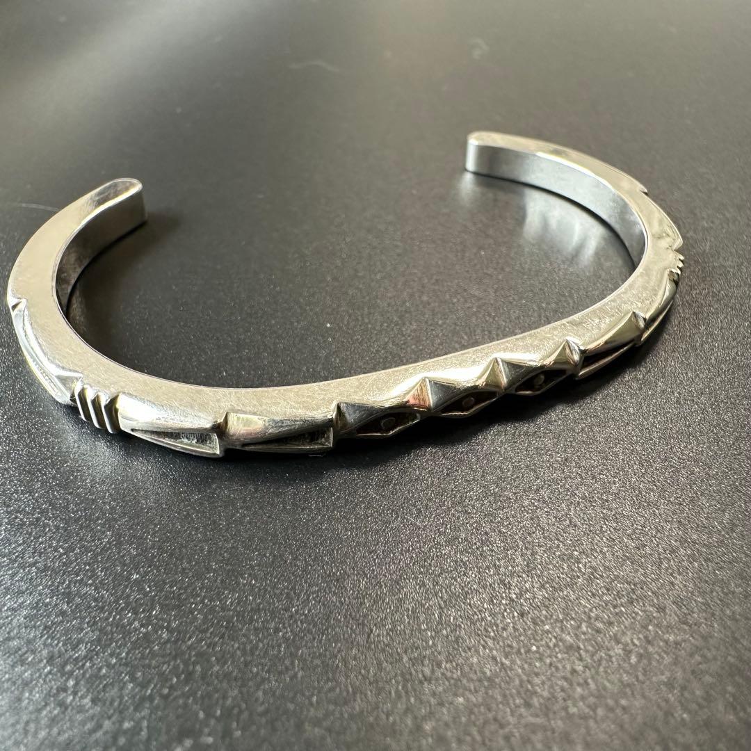 Navajo Jennifer Curtis スタンプワーク バングル