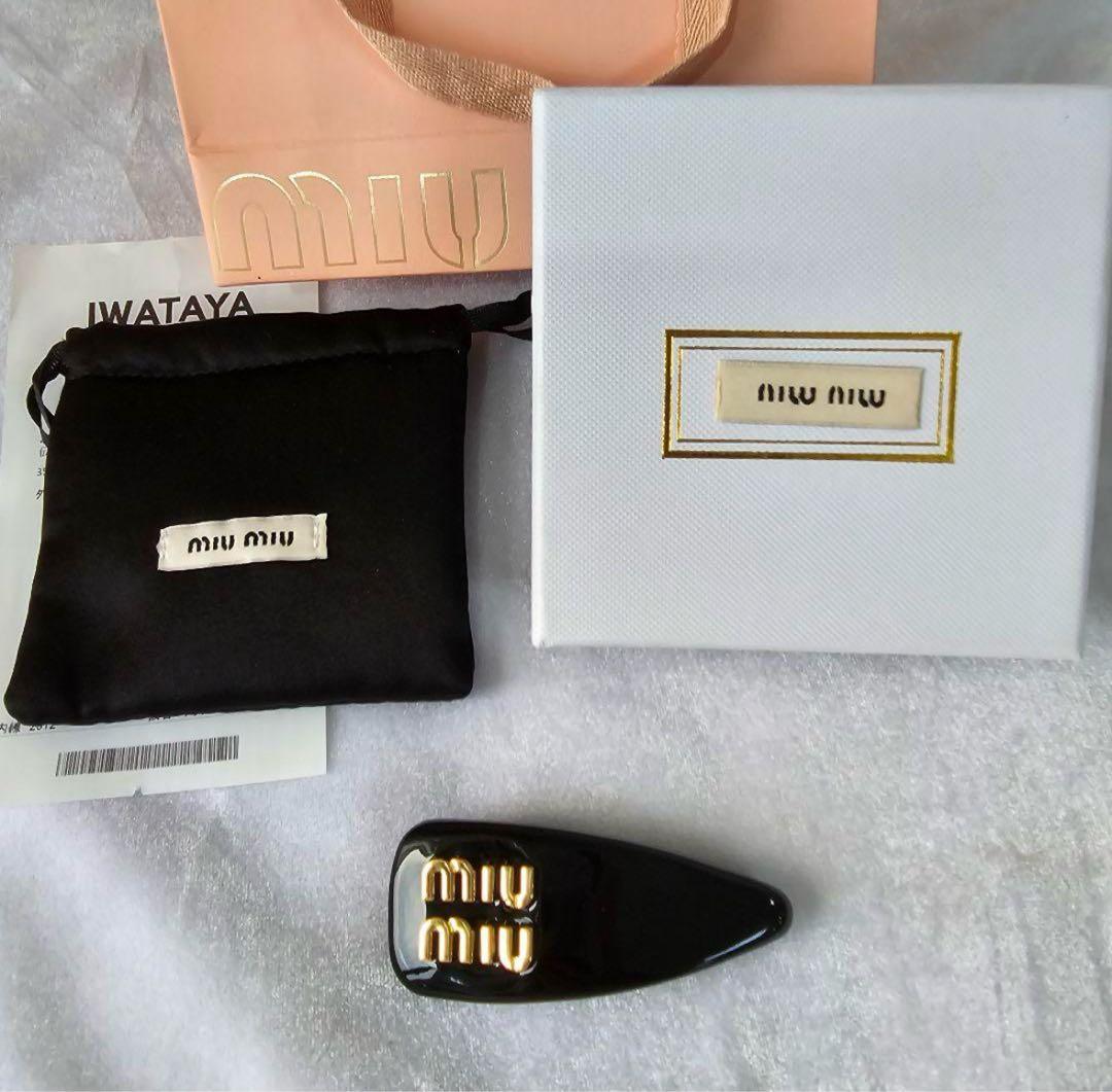 miumiu ヘアクリップ　ブラック新品