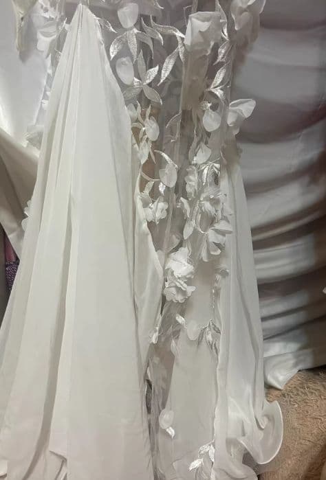 お得 美品 ベリーダンス衣装 ブラスカートセット M 白 モチーフ コスチューム