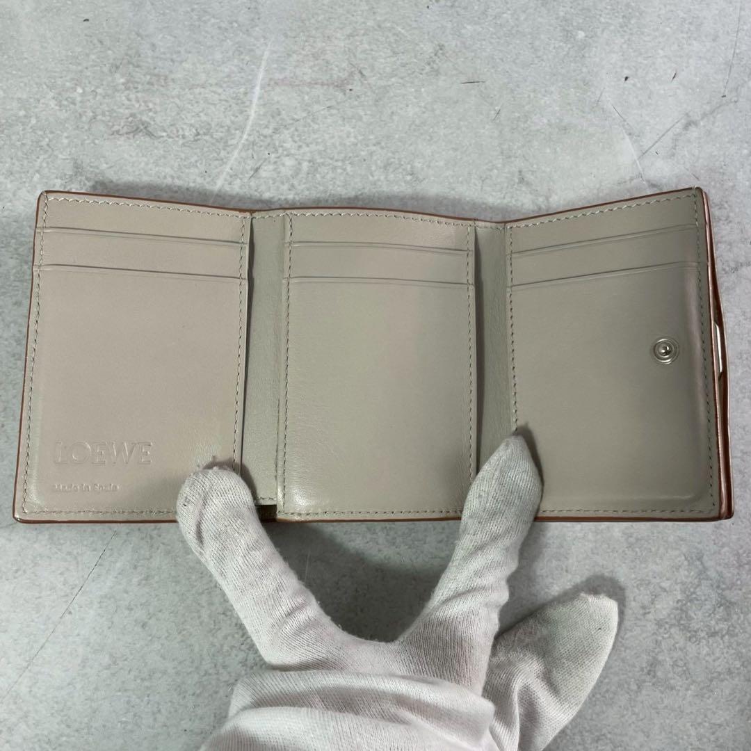 LOEWE ロエベ アナグラム トライフォールド 三つ折り財布 トープ