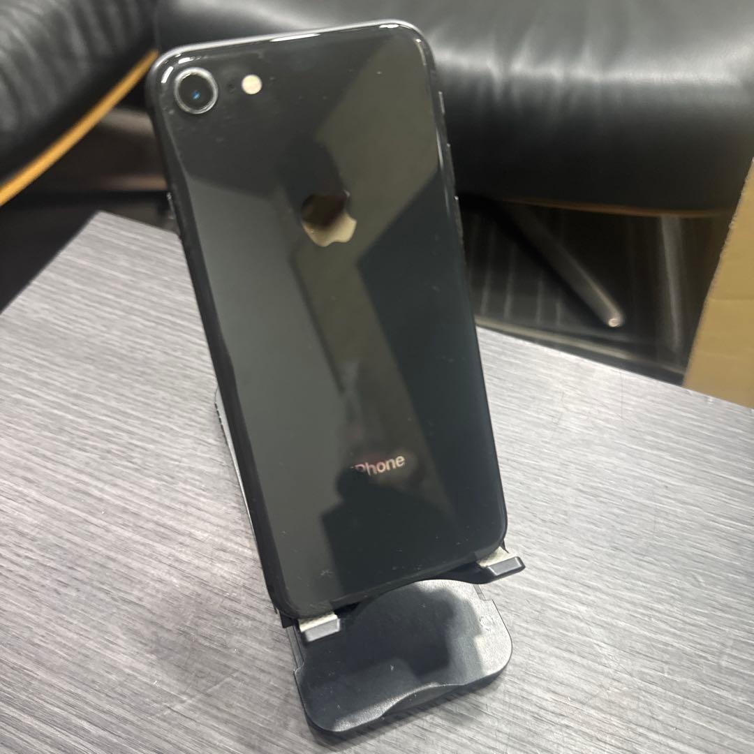 Apple iPhone 8 スペースグレー 本体64GB SIMフリー 333