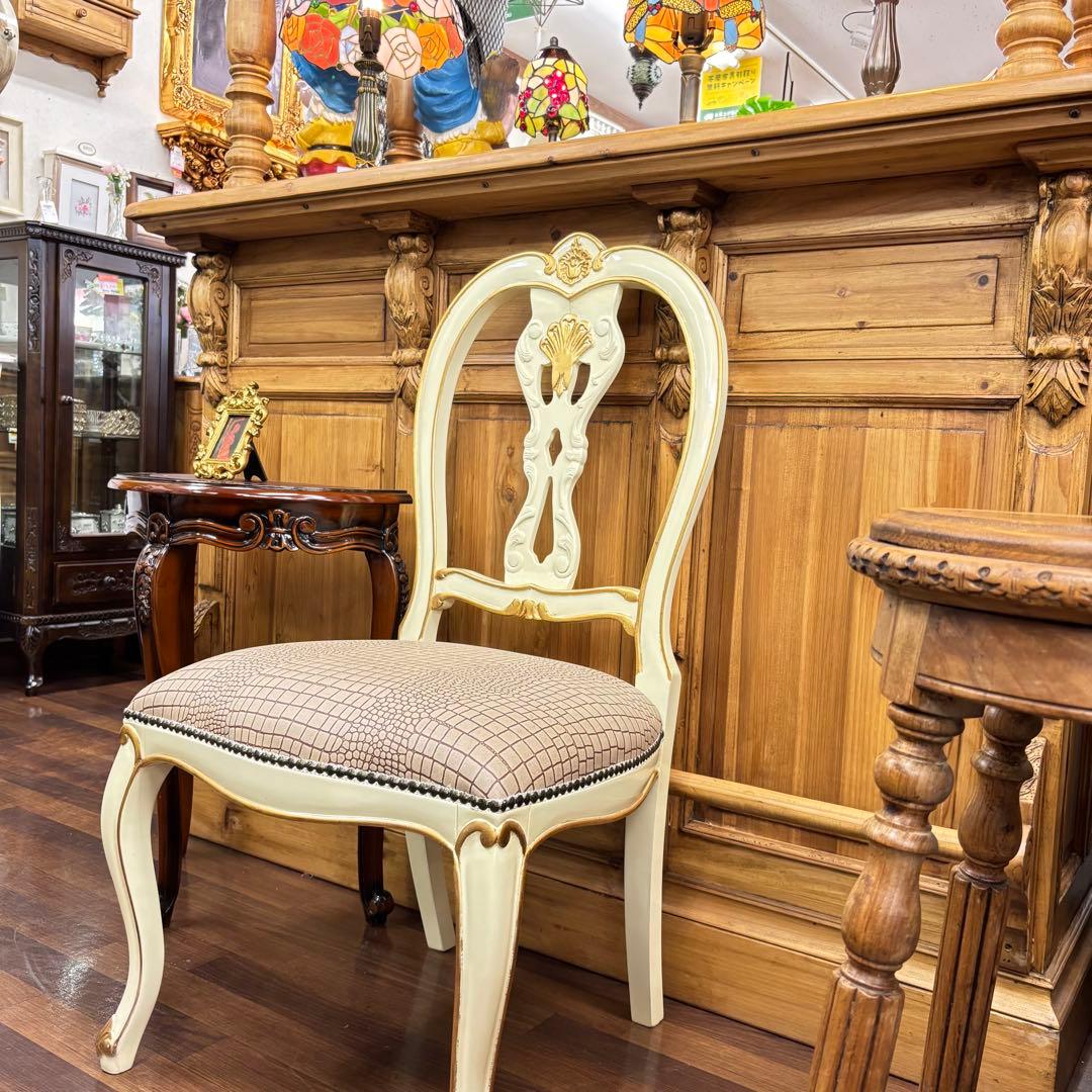 2脚アウトレット特価販売 マホガニーアンティーク調 アイボリー ダイニングチェア