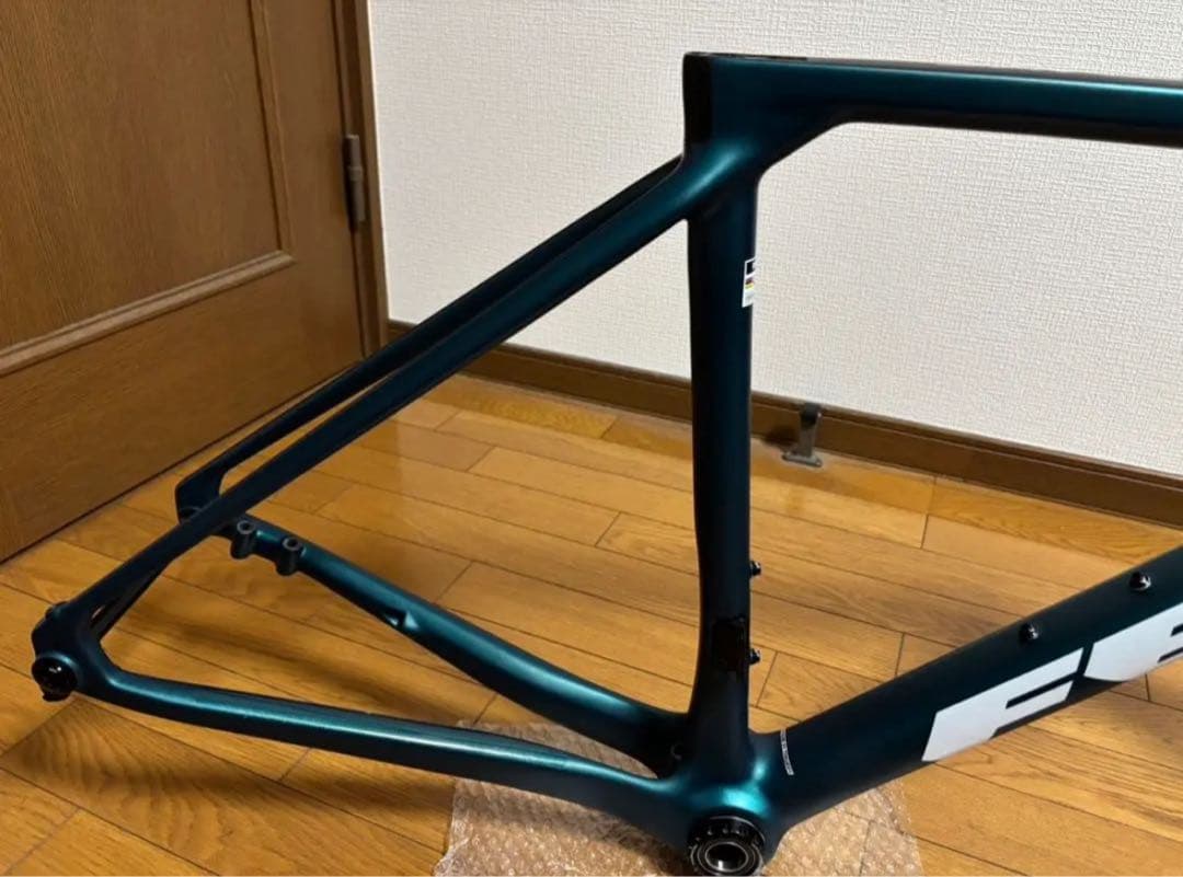 （未走行品）FELT FR4.0 フレームセット