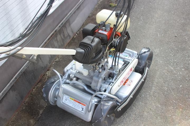 草刈機　オーレック　スパイダーモアー　SP850A　ブレーキ付き　4WD　爪新品