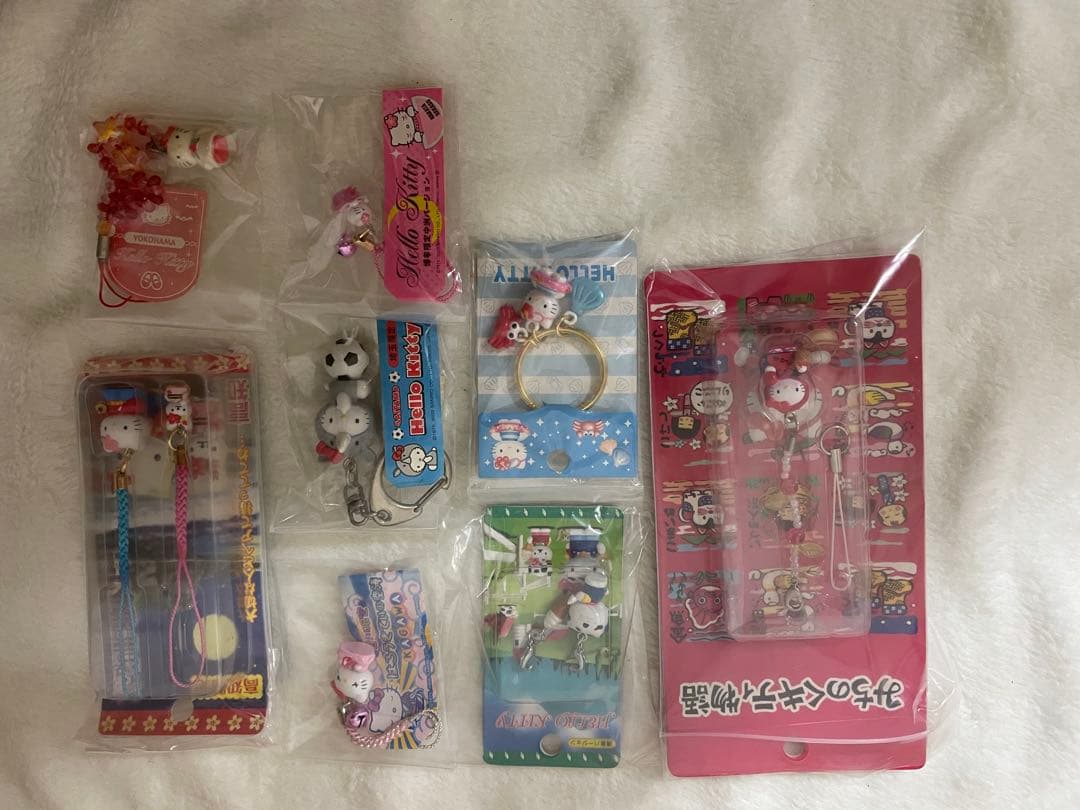 ダイヤモンド様確認用　ハローキティ ストラップ・キーホルダー 17個セット